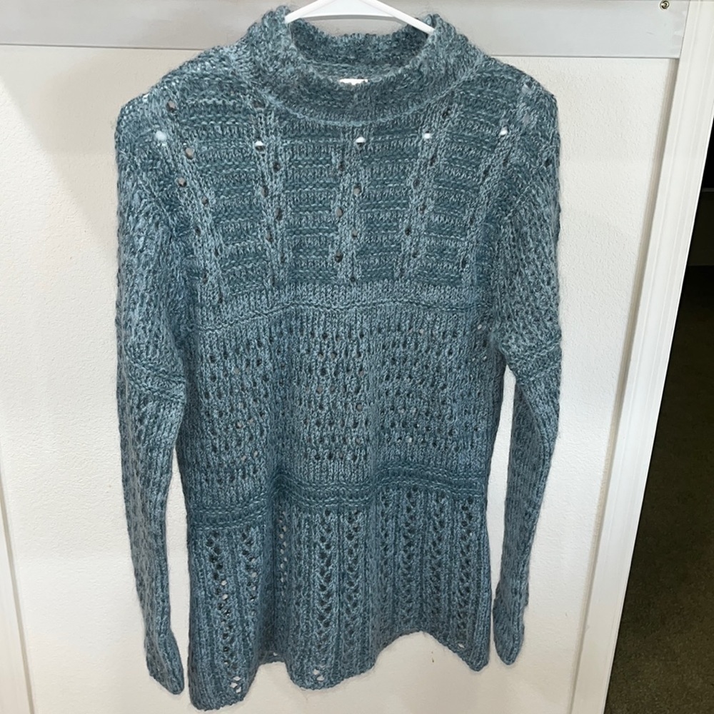 Frost Faherty Boone Sweater In Jupiter Frost
size L.  Excellent  condition